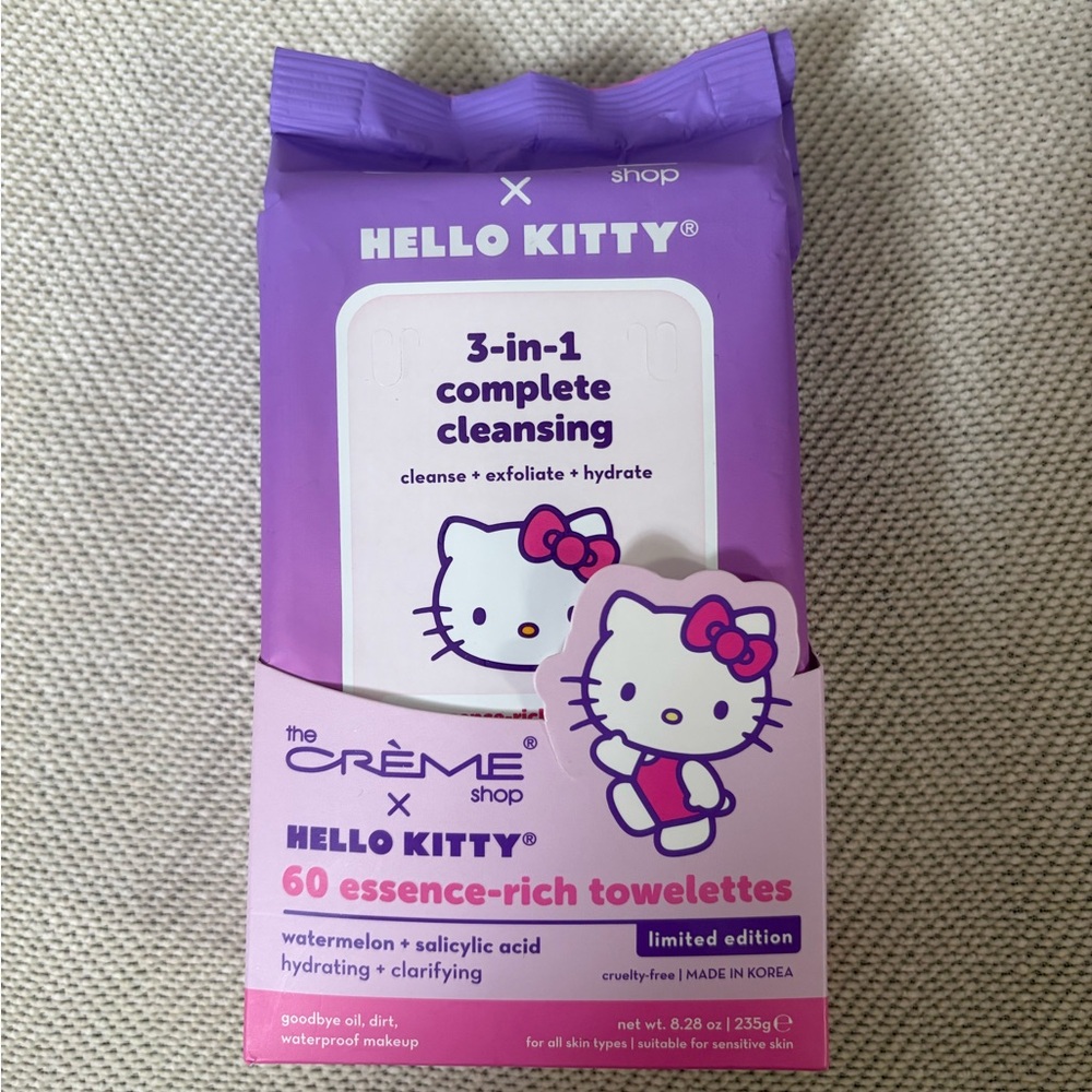 Hello Kitty Purple Essence-Rich Towelettes